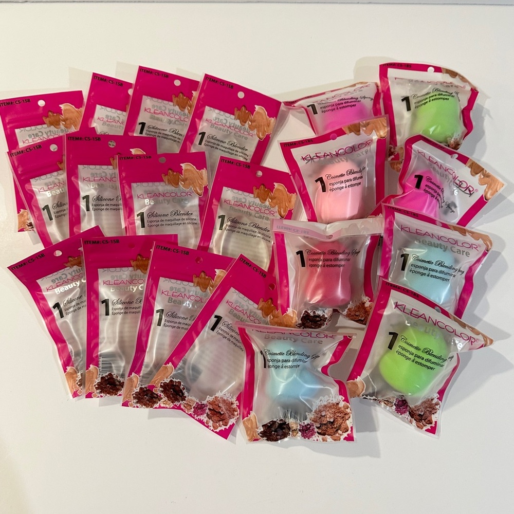 NWOT Kleancolor Silicone Blender and Makeup Sponges